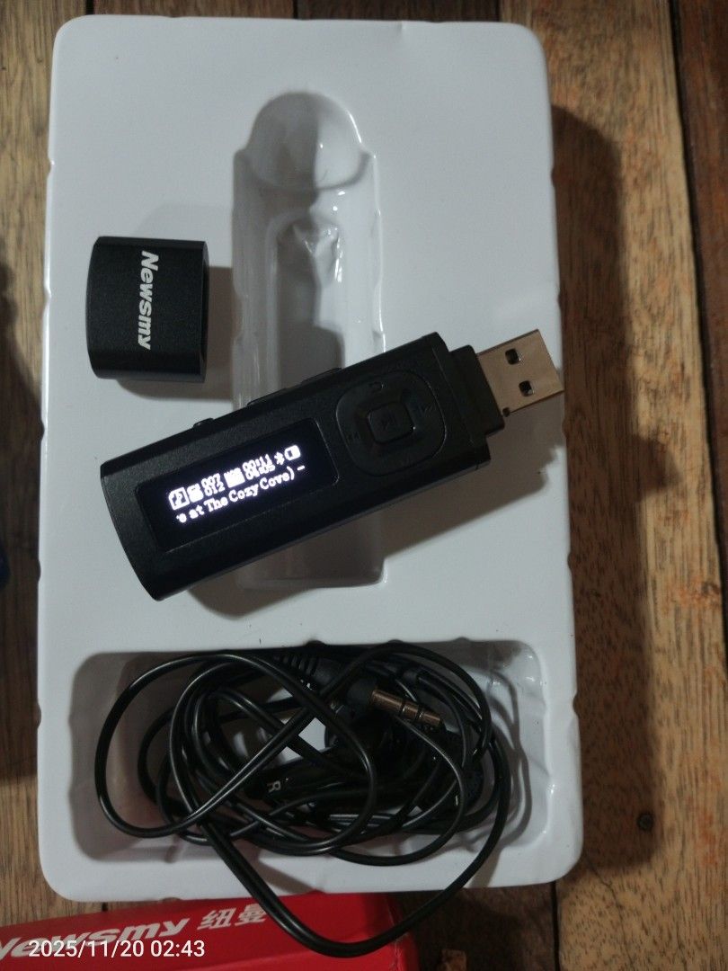 Newsmy FLASHDRIVE MP3 Player (32gb) (Category: Portable Music Players) located in San Jose del Monte. Submitted by toys.merch.electronic (Listing ID 1405147624, Image 3). Description: w/bluetooth pwd sa wireless headphone or speaker good as new deform lng yun box mop gcash mod flash/jnt/lalamove loc sjdm bulacan.
