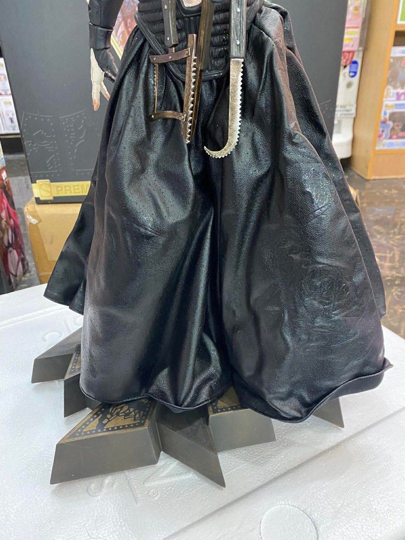 Sideshow collectibles hellraiser premium format (Category: Figurines & Statues) located in Makati City. Submitted by arpylicious (Listing ID 1405144340, Image 2). Description: Pleather issue.