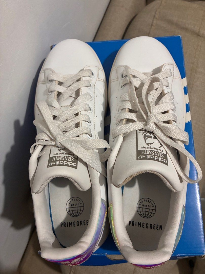 Stan Smith Adidas sneakers (Category: Sneakers) located in San Fernando. Submitted by julieloops (Listing ID 1405063232, Image 2). Description: Japan bought US 6 with original box white.