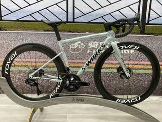 (Category: ) located in . Submitted by paragon.cycles (Listing ID 1405024746, Image 1). Description: .