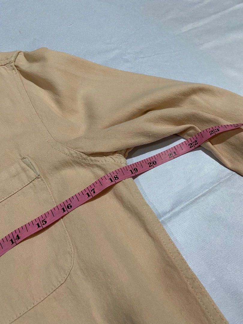 Topman Beige Long Sleeve Shirt (Category: Tshirts & Polo Shirts ) located in Calamba. Submitted by joeru15 (Listing ID 1405065158, Image 3). Description: Topman Beige Long Sleeves Overshirt Size: XS Price: 400 + SF c/o buyer Flaws: See pics .