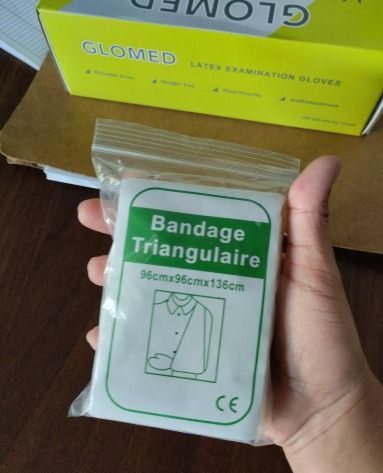 TRIANGULAR BANDAGE NON WOVEN (Category: Medical Supplies & Tools) located in Quezon City. Submitted by andrea_dxs (Listing ID 1404972521, Image 3). Description: .