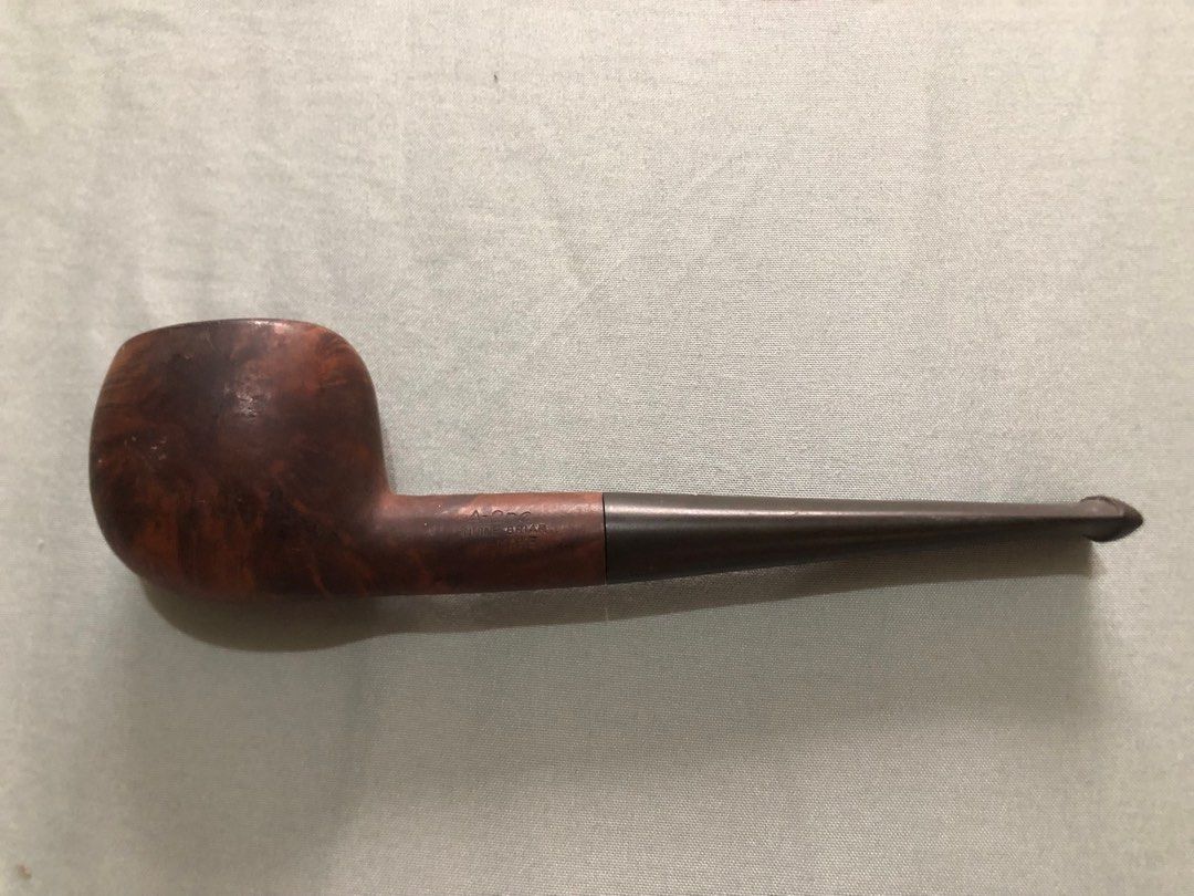 Vintage Briar Smoking Pipe antique (Category: Vintage Collectibles) located in Pasig City. Submitted by cheemschorger (Listing ID 1405034682, Image 2). Description: Vintage antique genuine briar tobacco smoking pipe Stinger tip inside the mouthpiece Price negotiable Shipping via Lalamove, at buyers expense.