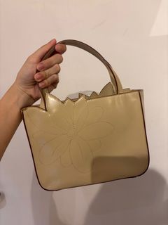 （分類：）位於 。 由 mn_000 提交（商品編號 1401877412，圖片 1）。簡介： 。