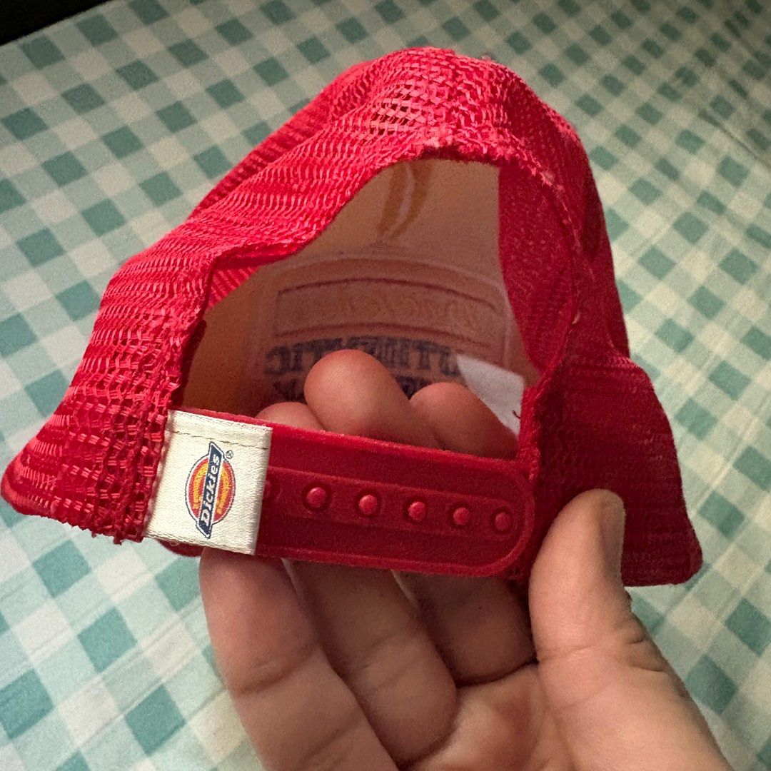 Authentic Dickies Japan Trucker Hat (Category: Caps & Hats) located in Murcia. Submitted by shansdecluttering (Listing ID 1401717161, Image 2). Description: Good condition Authentic Japan Made .
