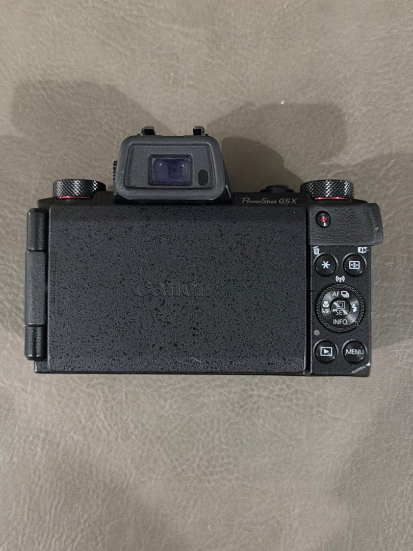 Canon PowerShot G5 X Digital Camera (Category: Cameras) located in Cagayan de Oro. Submitted by mshopper5 (Listing ID 1401777162, Image 2). Description: PLEASE READ 💕 - no major issues, minimal scratches - bought it from Canon Physical Store - comes with original charger, strap, and battery - has a flip-out screen and a viewfinder - message me for more inquiries, questions, and/or photos HAPPY SHOPPING 🛍️ .