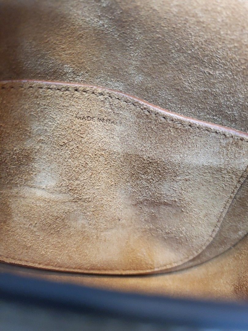 Celine Triomphe Shoulder Bag (Category: Luxury Bags & Wallets) located in Manila. Submitted by althearayala0621 (Listing ID 1401732965, Image 3). Description: Celine Sling bag Genuine Leather Coded .