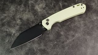 (Category: ) located in . Submitted by urbanknifeguy (Listing ID 1401786943, Image 1). Description: .