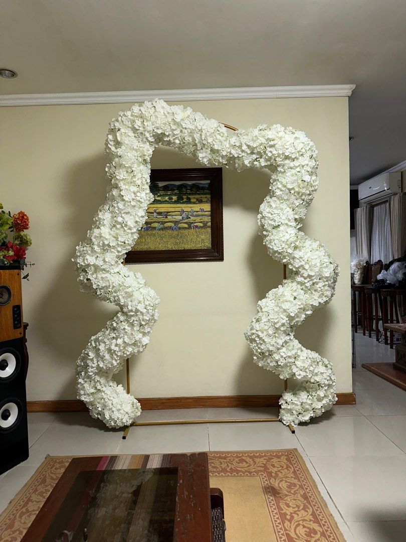 Floral Wedding Arch Flower Arch Rent (Category: Other Home Decor) located in Pasig City. Submitted by shop.aya (Listing ID 1401775949, Image 2). Description: Floral Wedding Arch Flower Arch For Rent - Unique floral arrangement for wedding bachelorette decorations all white party white decoration wedding arch - 3 day rental - Free delivery, set up, and pick up within Metro Manila - Renter must provide picture of Valid ID with address in order to r
