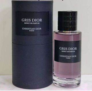 (Category: ) located in . Submitted by universeofperfumesau (Listing ID 1401891436, Image 1). Description: .
