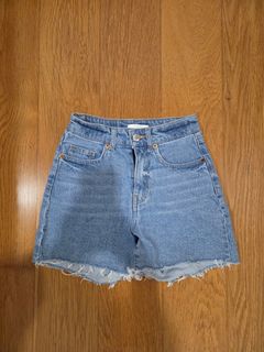 (Category: ) located in . Submitted by thriftwme_ (Listing ID 1401878363, Image 1). Description: .