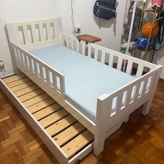 (Category: ) located in . Submitted by amourchaleur (Listing ID 1401875723, Image 1). Description: .