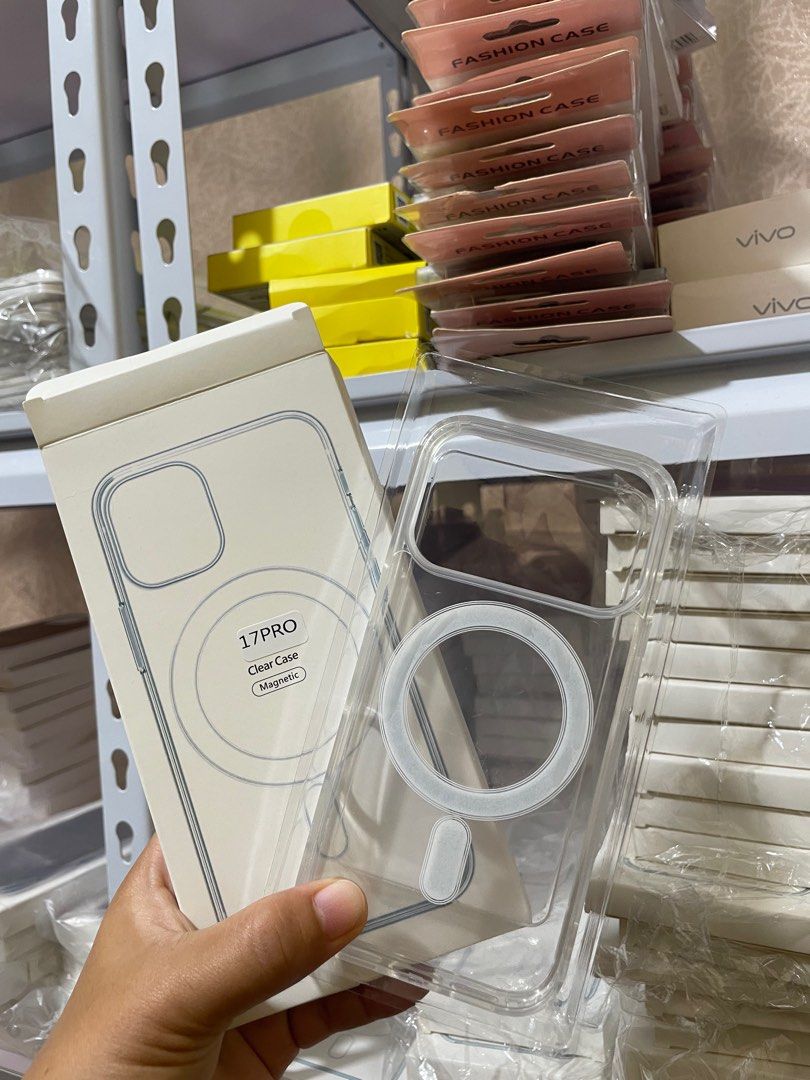iPhone 17 Pro Max/17 Pro/17 Air Magsafe Clear Case (Category: Cases & Sleeves) located in Manila. Submitted by ceeyashop (Listing ID 1401729870, Image 3). Description: Pm me, Available on hand Lalamove,Grab,J&T COD will do!.