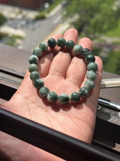 (Category: ) located in . Submitted by Jadeite88 (Listing ID 1401746704, Image 1). Description: .