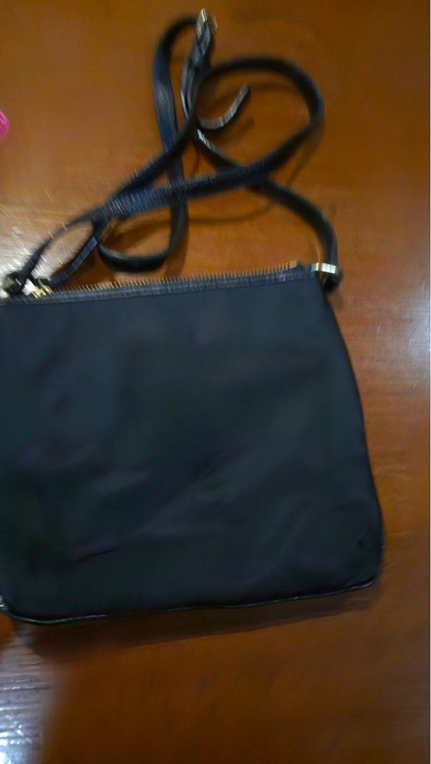 Kate Spade Black Crossbody Bag (Category: Cross-body Bags) located in Quezon City. Submitted by indy37 (Listing ID 1401795596, Image 3). Description: - Black Kate Spade crossbody bag - Gold zipper - Black strap - Includes dust bag .
