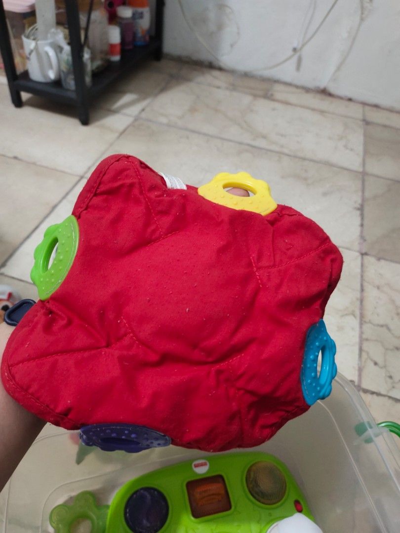 Kids toys (Category: Kids Toys) located in Caloocan City. Submitted by cutemom.31 (Listing ID 1401721297, Image 3). Description: from Korea.