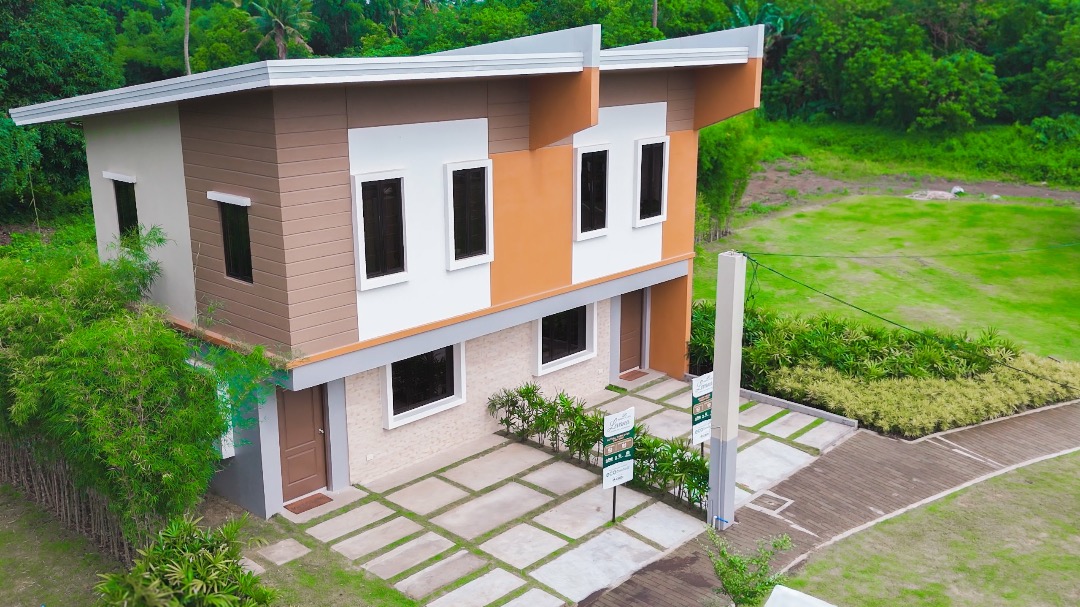 (Category: ) located in . Submitted by emabapo_realty (Listing ID 1401906600, Image 1). Description: .