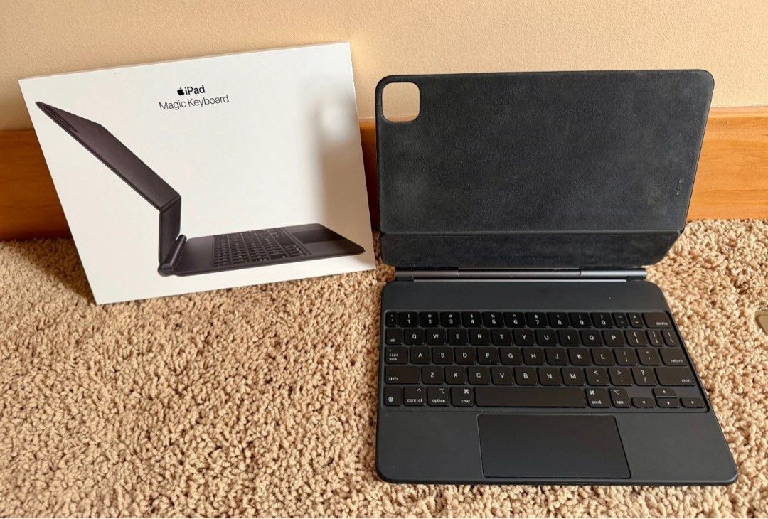 (CLEARANCE) SAME DAY DELIVERY Apple iPad Magic Keyboard Black 11”