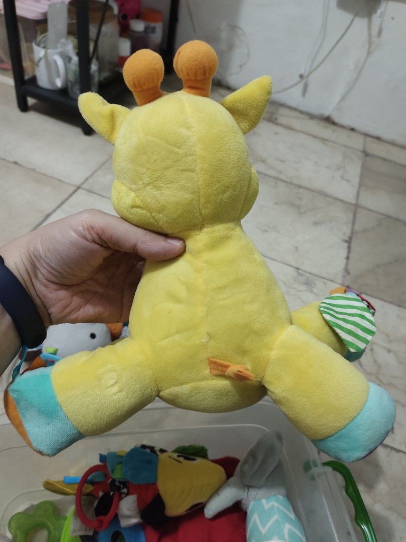 Little tikes (Category: Kids Toys) located in Caloocan City. Submitted by cutemom.31 (Listing ID 1401721106, Image 2). Description: looks new.