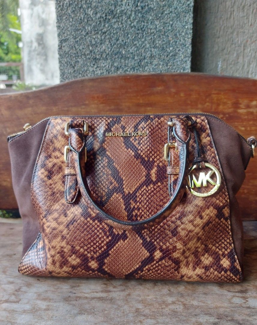 Michael Kors 2-way satchel Ciara (Category: Shoulder Bags) located in Paranaque City. Submitted by angelistar (Listing ID 1401824003, Image 1). Description: MK Ciara Satchel; never been used, US-bought No paperbag or MK dustbag.