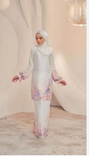 (Category: ) located in . Submitted by ainamiwaaa (Listing ID 1401831445, Image 1). Description: .