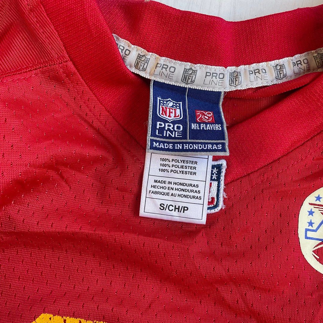 christmas sale! NFL Jersey (Category: Sleeveless) located in Quezon City. Submitted by _decluttermica (Listing ID 1401771516, Image 2). Description: - NFL Jersey baby tee - Size: S - Features the number 10 - Vintage look - Breathable material.