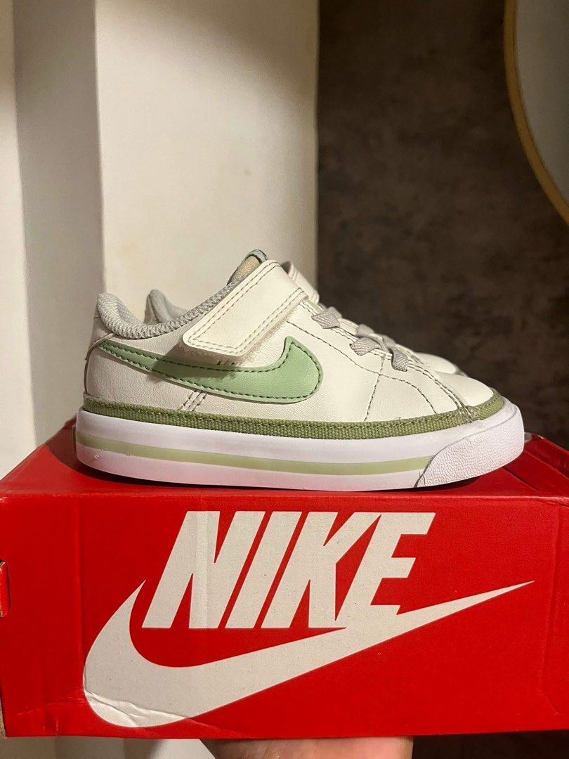 Nike Legacy for toddler (Category: Babies & Kids Fashion) located in Marikina City. Submitted by smause (Listing ID 1401879479, Image 2). Description: Galing kay seller ang photos. Malaki pa kasi sa anak ko kaya bebenta ko na lang ulit. Location: Marikina MOP: Gcash or Bank Transfer.