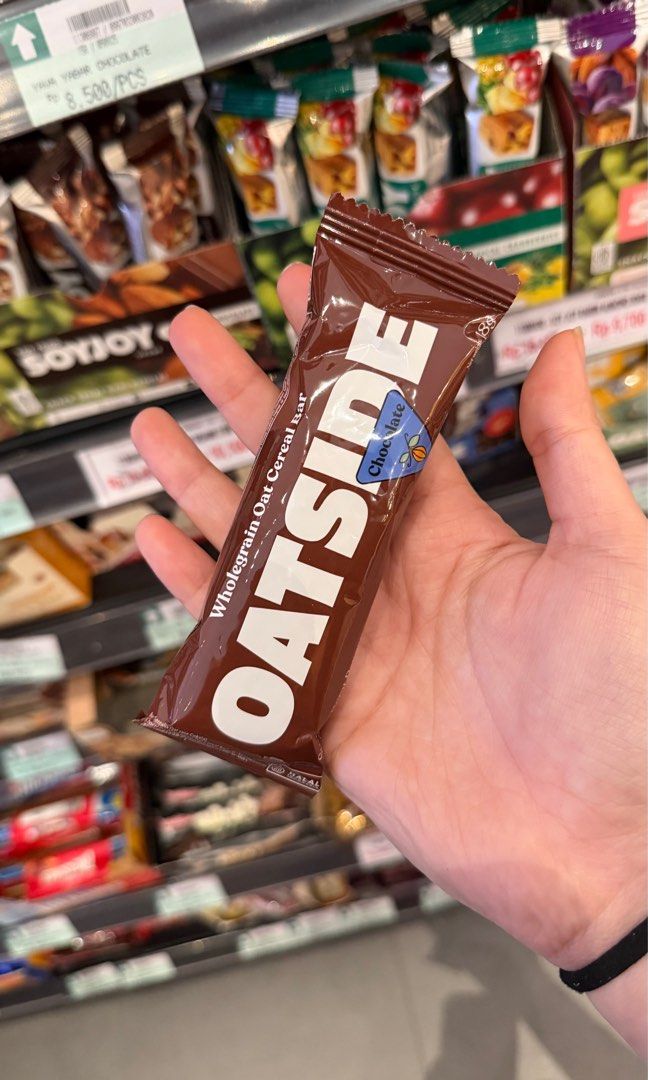 Oatside oat cereal bar (Category: Health Food, Drinks & Tonics) located in Cainta. Submitted by chickenmamidoodle (Listing ID 1401723494, Image 2). Description: Oatside cereal bar Flavor available: Strawberry Chocolate Peanut 60 php each Onhand .