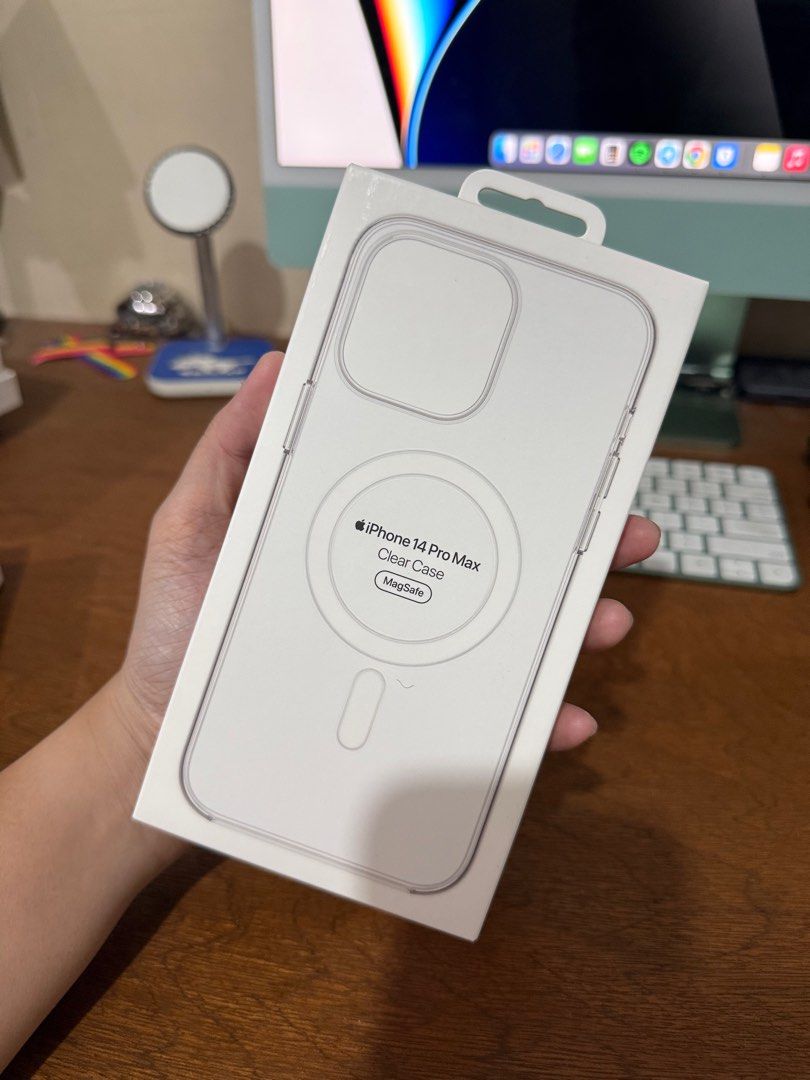 Original Apple Clear MagSafe Case Cover for iPhone 14 Pro Max (Category: Cases & Sleeves) located in Manila. Submitted by razelysonn (Listing ID 1401875245, Image 1). Description: FIXED PRICE RARE ITEM 2pcs available .