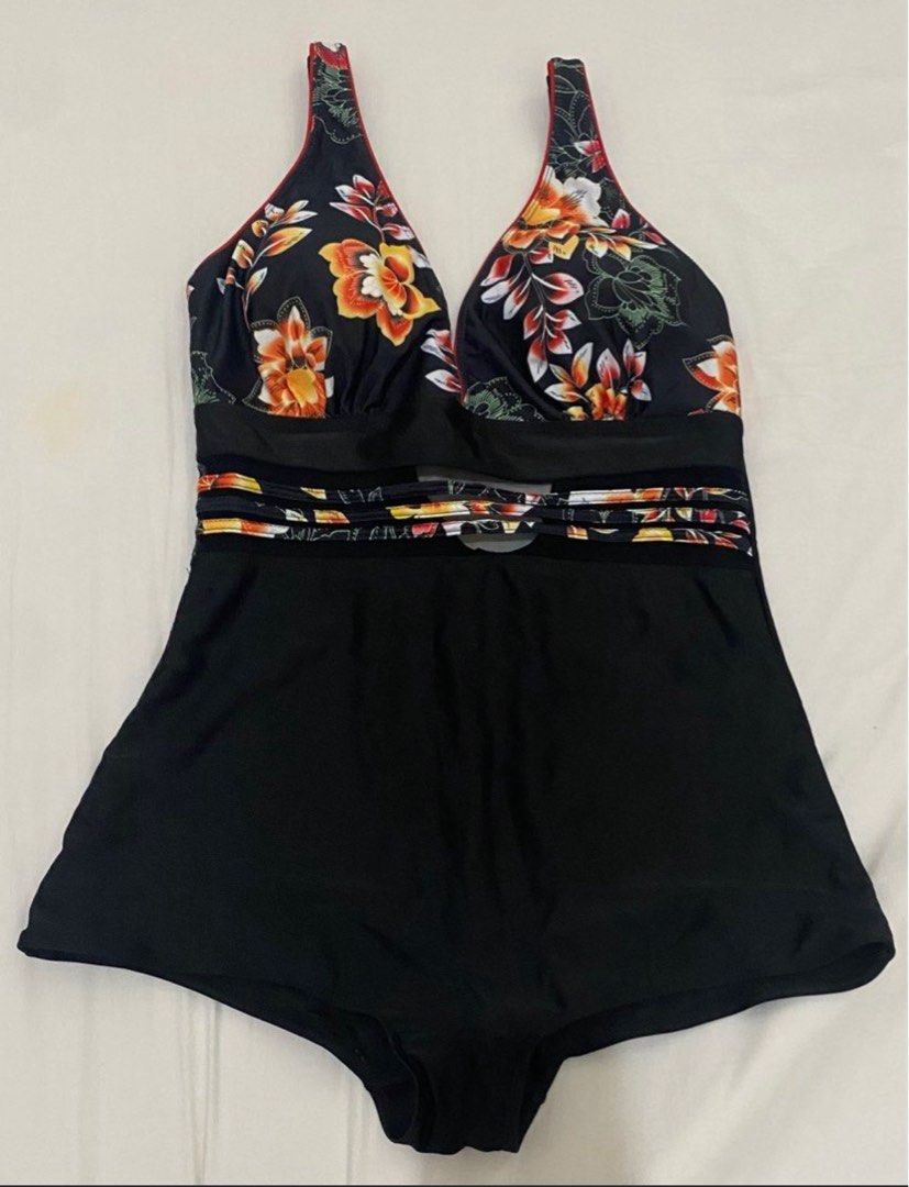 Plus size Floral Print One-Piece Swimsuit (Category: Bikinis & Swimsuits) located in Quezon City. Submitted by ara0901 (Listing ID 1401836092, Image 1). Description: .
