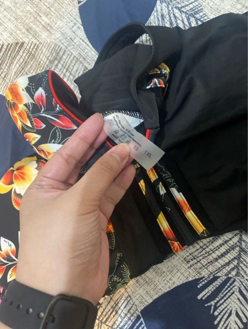 Plus size Floral Print One-Piece Swimsuit (Category: Bikinis & Swimsuits) located in Quezon City. Submitted by ara0901 (Listing ID 1401836092, Image 2). Description: .
