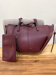 (Category: ) located in . Submitted by Callalilyn (Listing ID 1401780383, Image 1). Description: .