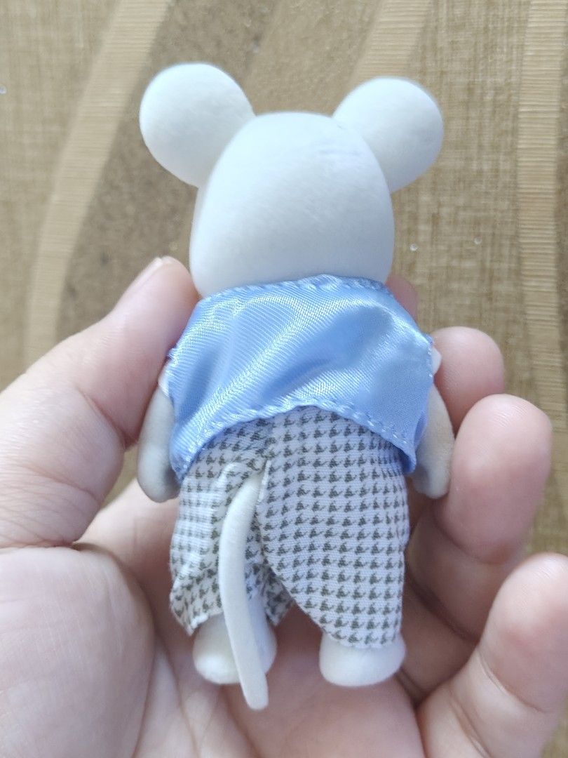 rare vintage Sylvanian Families Father Marshmallow Mouse (Category: Figurines & Statues) located in Santa Rosa. Submitted by mmps249.1 (Listing ID 1401874916, Image 2). Description: Crossposted Mine now, pay now shipping courier: JRS only Gcash payment upon order No reservations.