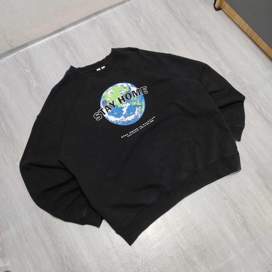 STAY HOME Planet Crewneck (Category: Coats, Jackets and Outerwear) located in Antipolo. Submitted by newvins (Listing ID 1401838130, Image 1). Description: 24x26. 5 minimal hairline VeryGood Condition .