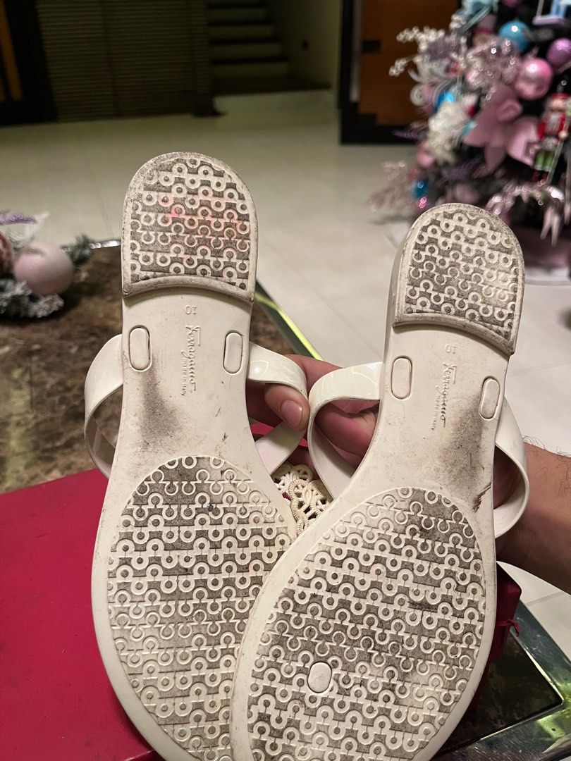 Vintage Ferragamo Jelly Sandals (Category: Flats & Sandals) located in Quezon City. Submitted by yannyy001 (Listing ID 1401885796, Image 3). Description: Guaranteed Authentic , Personal Pair Just needs cleaning .