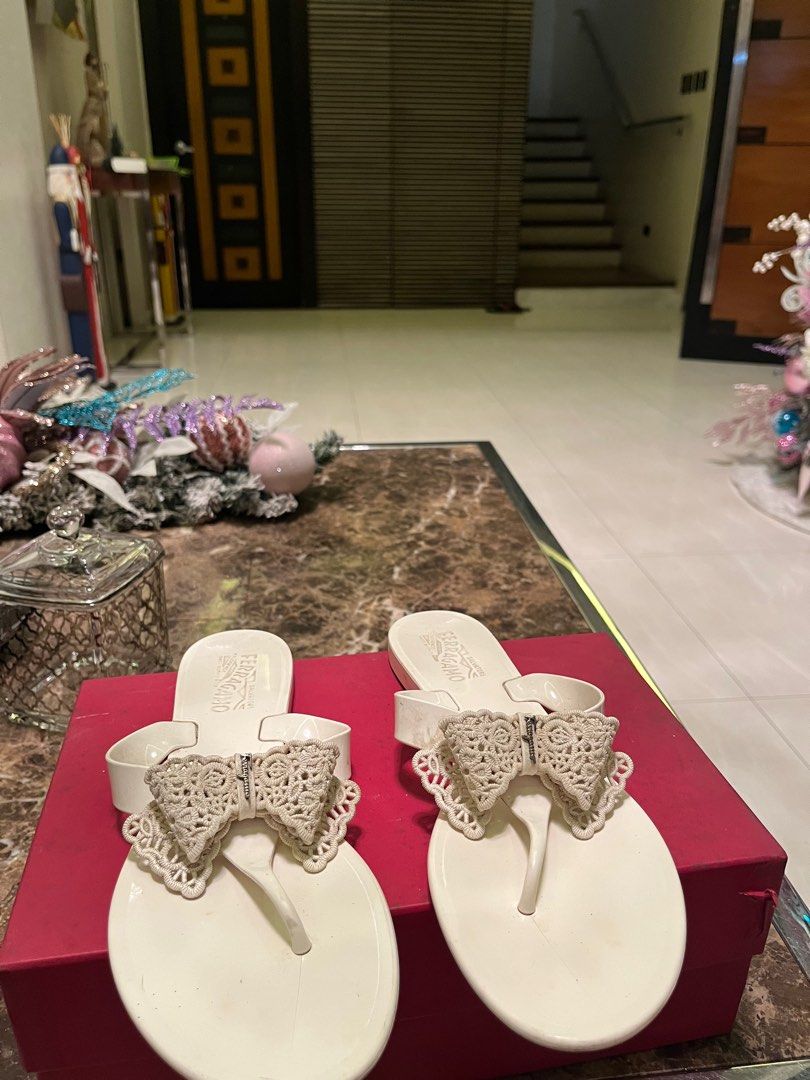 Vintage Ferragamo Jelly Sandals (Category: Flats & Sandals) located in Quezon City. Submitted by yannyy001 (Listing ID 1401885796, Image 1). Description: Guaranteed Authentic , Personal Pair Just needs cleaning .