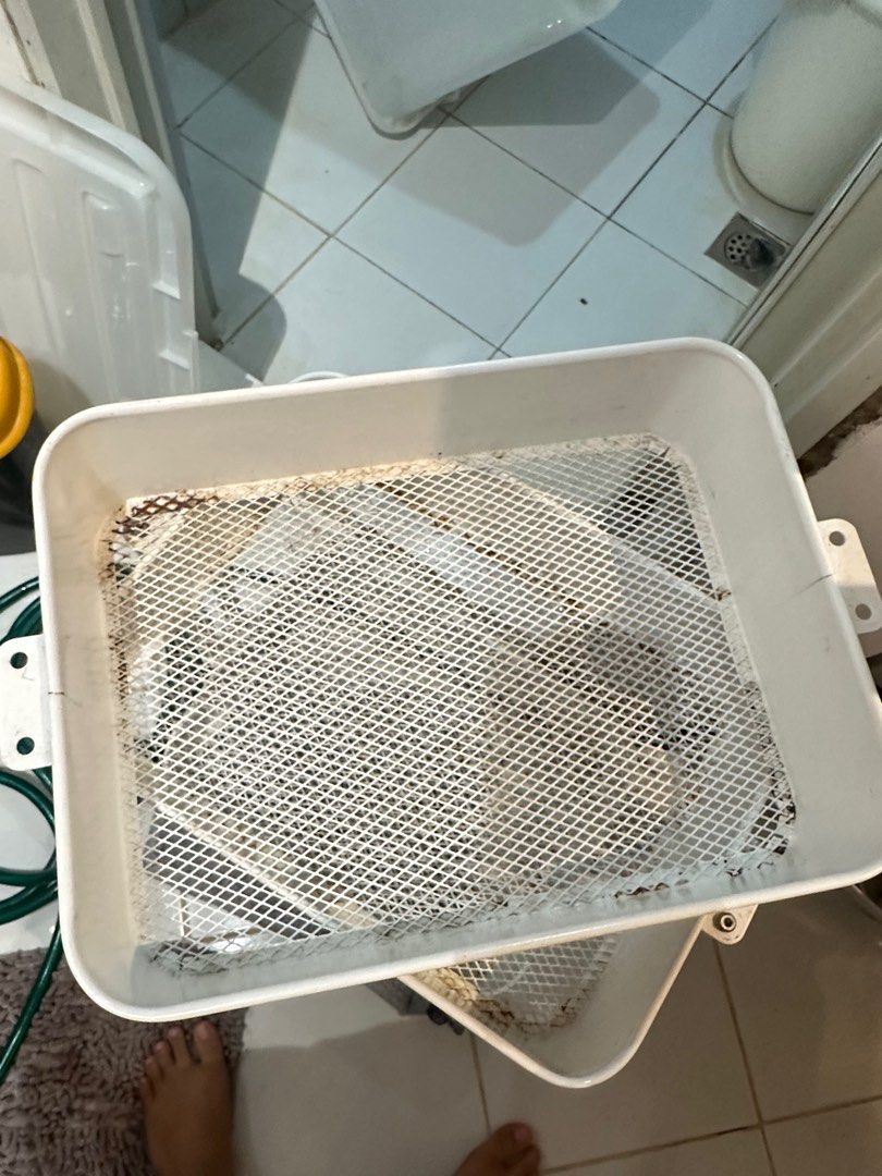 White 2-Tier Rolling steel Cart (Category: Shelves, Cabinets & Racks) located in Caloocan City. Submitted by trisssh0 (Listing ID 1401880071, Image 3). Description: 3tier pero nawala na yung stand pang 3rd tier.