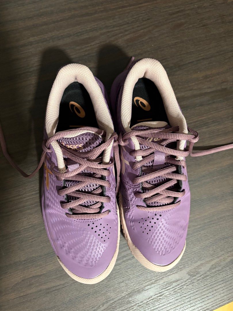 Women’s Asics Gel Challenger 14 Padel Shoes - Lavender (Category: Sneakers) located in Singapore. Submitted by anaerys (Listing ID 1401865252, Image 2). Description: Excellent condition Asics Gel-Challenger 14 Padel shoes in a beautiful purple shade. Designed for padel, they offer great support, stability, and comfort on court. Worn only once and in near-new condition. Selling as I need a slightly wider fit .