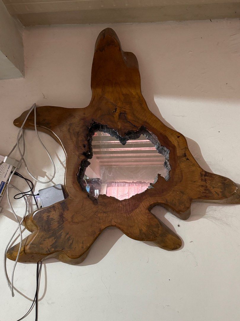 Vintage Driftwood Mirror (Category: Mirrors) located in Mabalacat. Submitted by darkmochafrappe2 (Listing ID 1401748579, Image 2). Description: Very heavy Solid wood Vintage 96cm height x 91cm width For pick up, mabalacat, pampanga.