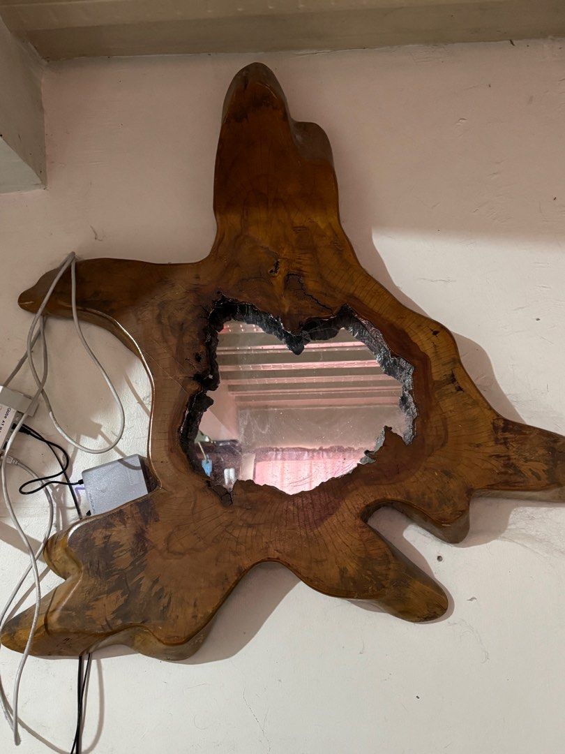 Vintage Driftwood Mirror (Category: Mirrors) located in Mabalacat. Submitted by darkmochafrappe2 (Listing ID 1401748579, Image 1). Description: Very heavy Solid wood Vintage 96cm height x 91cm width For pick up, mabalacat, pampanga.