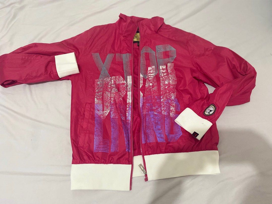 Xtep Pink Jacket 2XL (Category: Coats, Jackets and Outerwear) located in San Ildefonso. Submitted by msdzer (Listing ID 1401844674, Image 2). Description: can fit large for PH sizes .