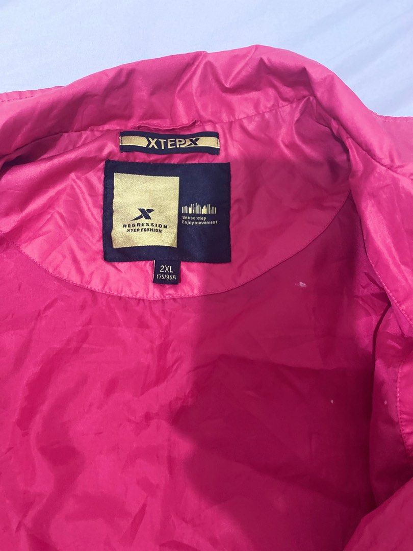 Xtep Pink Jacket 2XL (Category: Coats, Jackets and Outerwear) located in San Ildefonso. Submitted by msdzer (Listing ID 1401844674, Image 3). Description: can fit large for PH sizes .