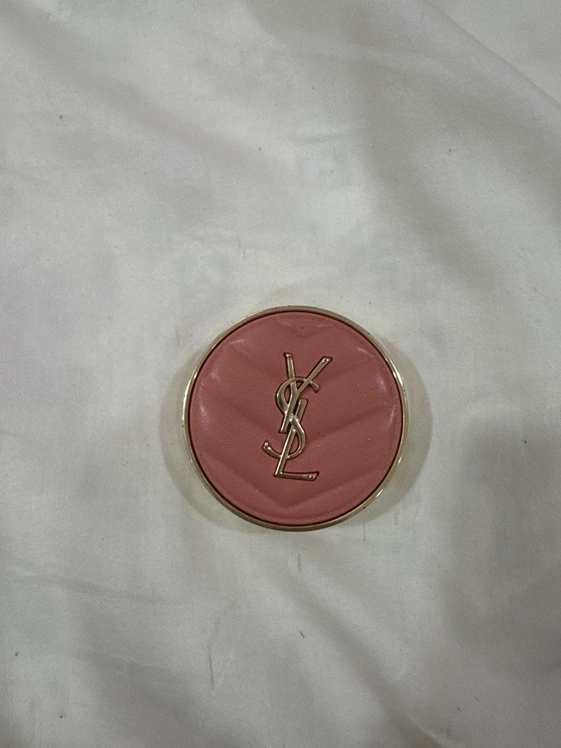 YSL Make Me Blush Powder Blush (Category: Makeup) located in Quezon City. Submitted by destashingmycloset (Listing ID 1401716928, Image 1). Description: - YSL Make Me Blush - Powder blush - rose haze color - Gold compact with mirror - Features YSL logo.
