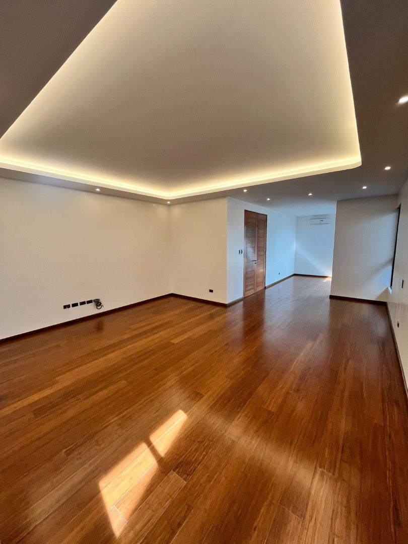 7BR White Plains Quezon City (Category: House & Lot) located in Taguig. Submitted by monique.theleadrealty (Listing ID 1405191127, Image 2). Description: Property Code: 2229-SHL-WP Total Price: ₱200,000,000 Property name: White Plains Location: Quezon City Storey: 3 Floor Area: 780 sq.m. Lot Area: 427 sq.m. Bedrooms: 7 T&B: 7 Car Garage: 5.