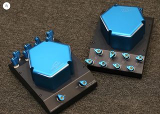 （分類：）位於 。 由 silveron_ 提交（商品編號 1405293740，圖片 1）。簡介： 。