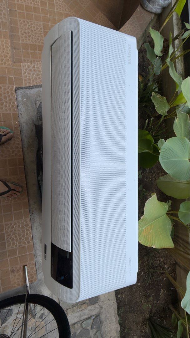 Air Conditioner Outdoor Unit (Category: Air Conditioning and Heating) located in Quezon City. Submitted by bryanchristianalarcon (Listing ID 1405254946, Image 3). Description: Not working (C4) problem 2 units available 5,000 each.