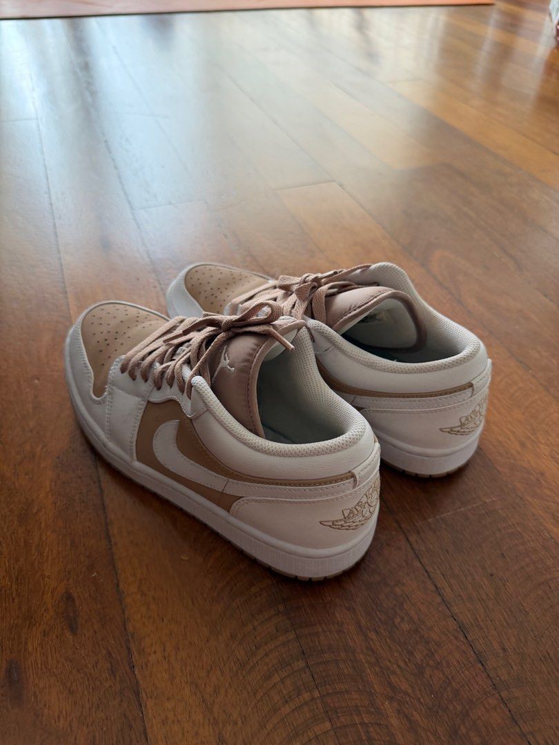 Air Jordan 1 Low Hemp/White (Category: Sneakers) located in Quezon City. Submitted by overrunnin.ph (Listing ID 1405190788, Image 2). Description: Size US 7 mens.