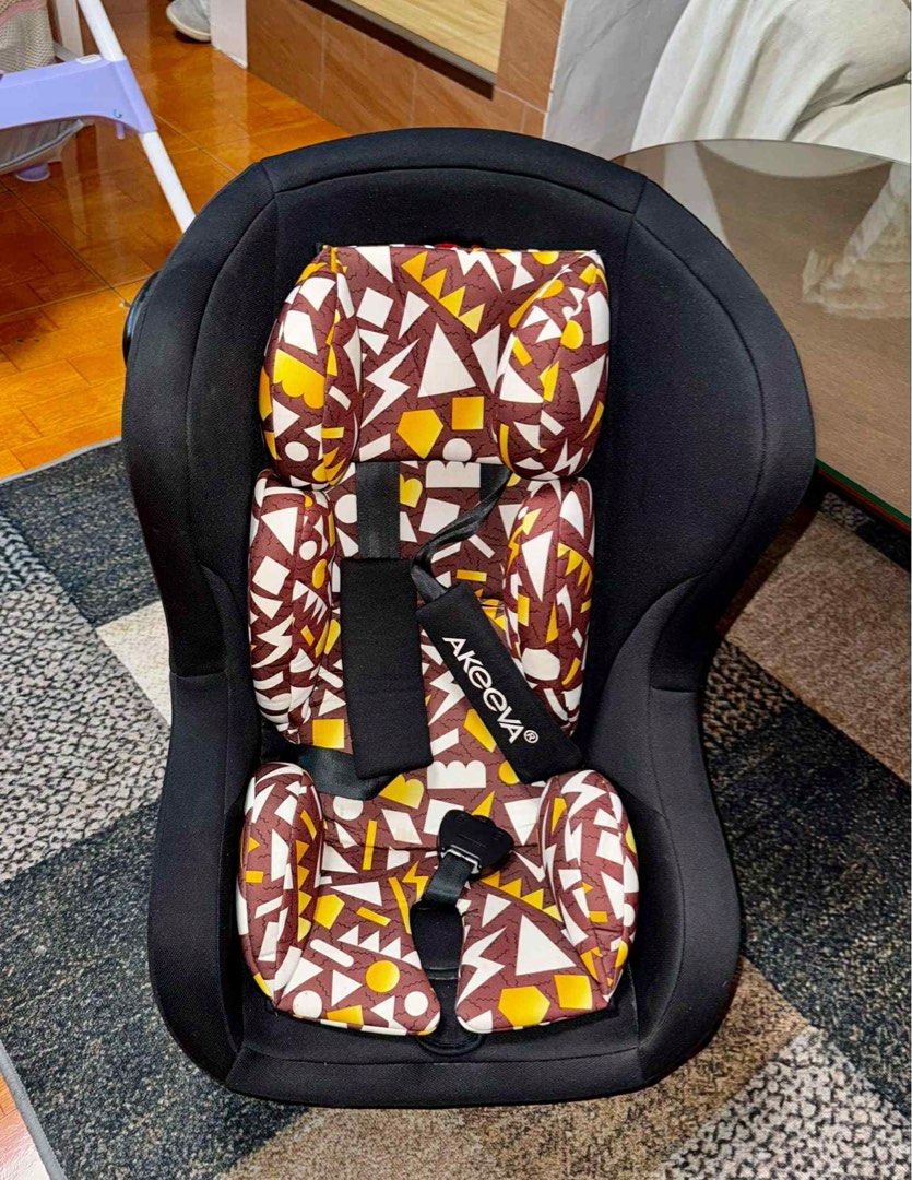 Akeeva Car Seat (Category: Car Seats) located in Manila. Submitted by tjescanilla0308 (Listing ID 1405269888, Image 1). Description: Brand: Akeeva Model: Egg Protect Weight Capacity: Suitable for infants up to 26 kg Safety Features: 5-point harness Adjustable headrest Egg Shell head protection Additional Features: Reclinable seat Extra padding Washable seat cover Ergonomic base Oyster color -Akeeva car seat - Black base with patterned seat cover 