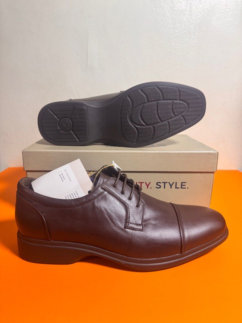 [AUTHENTIC | NEW] Sledgers Michael Brown Leather Shoes (Category: Dress Shoes) located in Makati City. Submitted by abstanding (Listing ID 1405278190, Image 3). Description: AUTHENTIC | NEW] Sledgers Michael Brown Leather Shoes - Brand New - Mens (US10 / UK9.5 / EUR44) - Color: Brown (002) - Features Ortholite comfort foam insoles - Includes original box and tags - Classic design - Comfortable and durable sole - Suitable for various occasions.