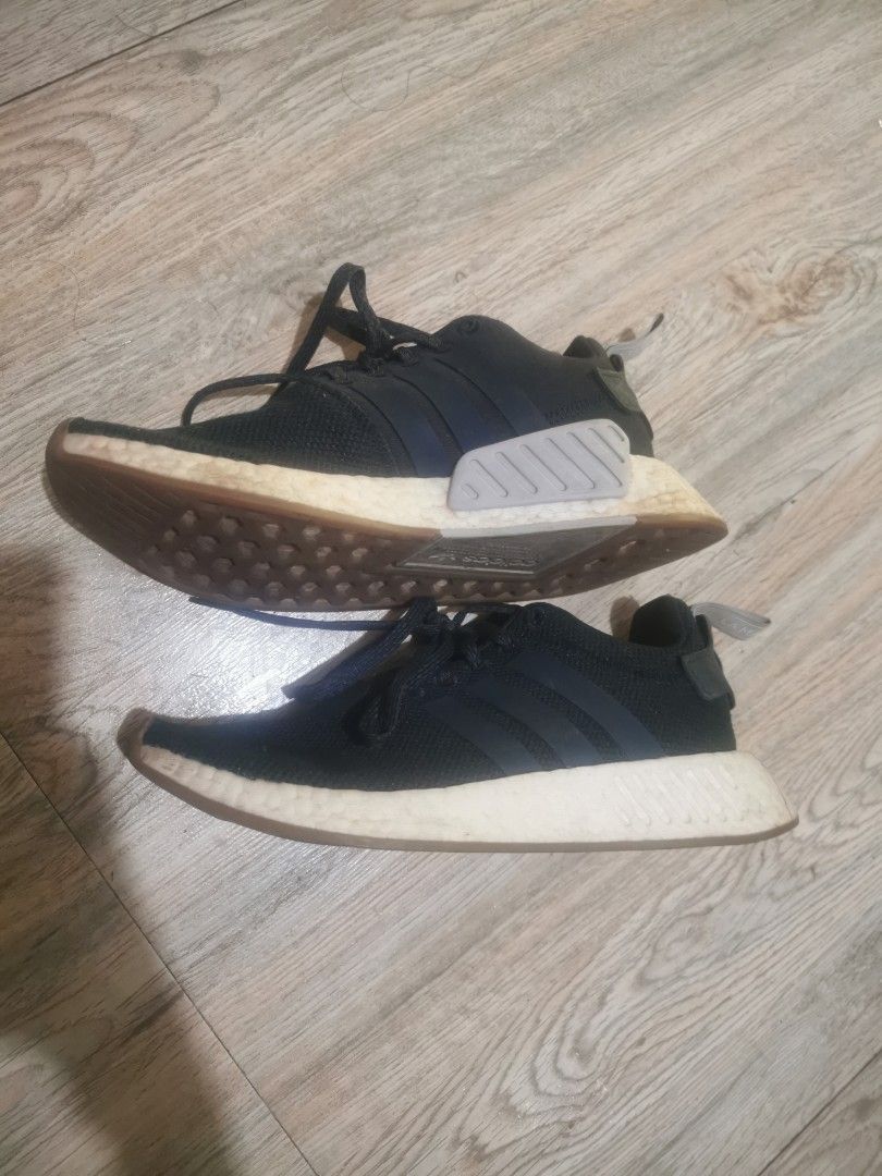 Authentic Adidas NMD R2 navy blue (Category: Casual Shoes) located in Santa Rosa. Submitted by setfree (Listing ID 1405208824, Image 3). Description: Need wash US 7 1/2 UK 6 CHN 240 RFS: moving abroad 600 + shipping J&T Santa Rosa, Nueva Ecija.